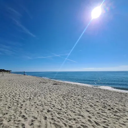 مكان تخييم Camping Arinella Bianca 5*