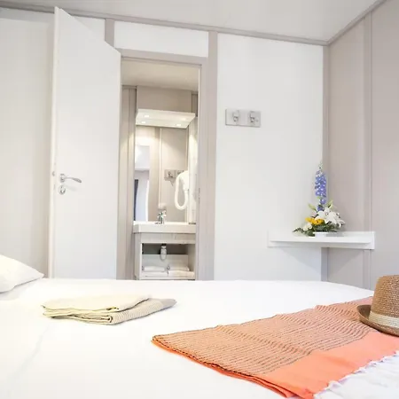 مكان تخييم Camping Arinella Bianca جيزنوكسيا