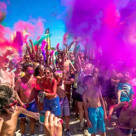 Camping Arinella Bianca جيزنوكسيا